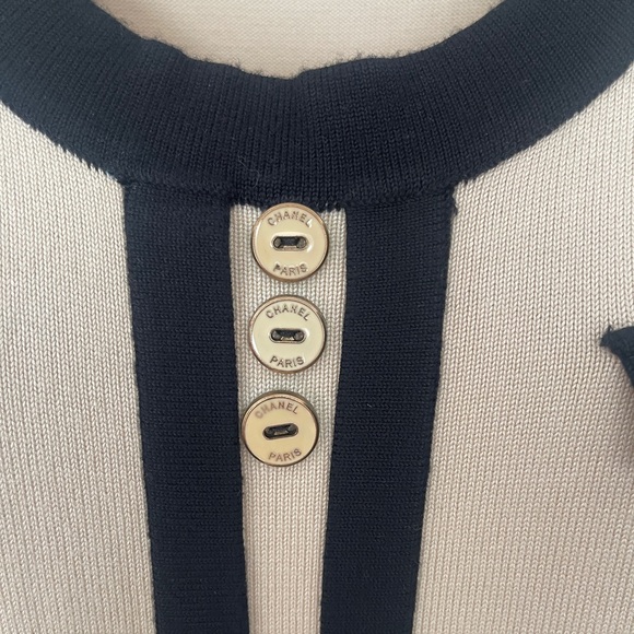 CHANEL Beige and Black Knit Dress - Picture 2 of 5